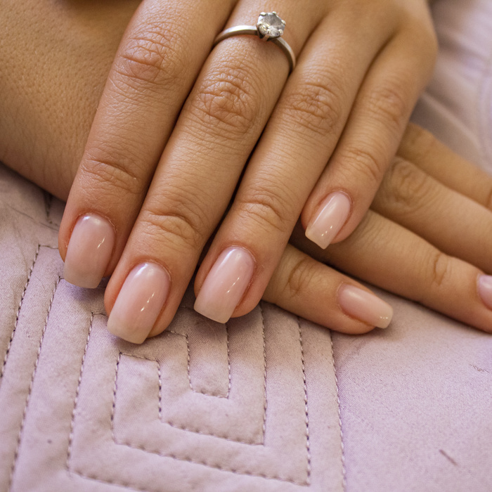 BIAB nagels door Inches by Brenda - dé salon in Helmond, Noord-Brabant, Nederland
